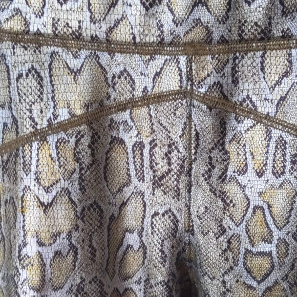 NWOT Free People metallic snakeskin print leggings - Picture 4 of 6